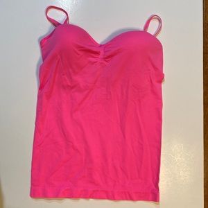 EUC Size 7-9 Barbiecore camisole top molded cups very pink!
